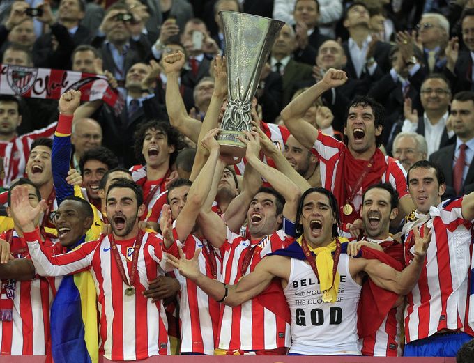 Famózní Falcao! Díky parádním gólům opět prožívá pohárový sen Famózní Falcao! Díky parádním gólům opět prožívá pohárový sen