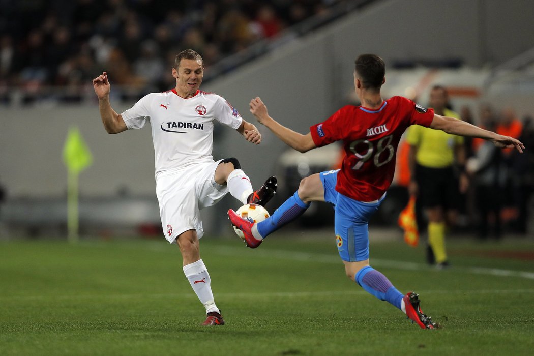 Rumunský klub FCSB si v zápase proti Beer Ševě zajistil postup i přes remízu 1:1