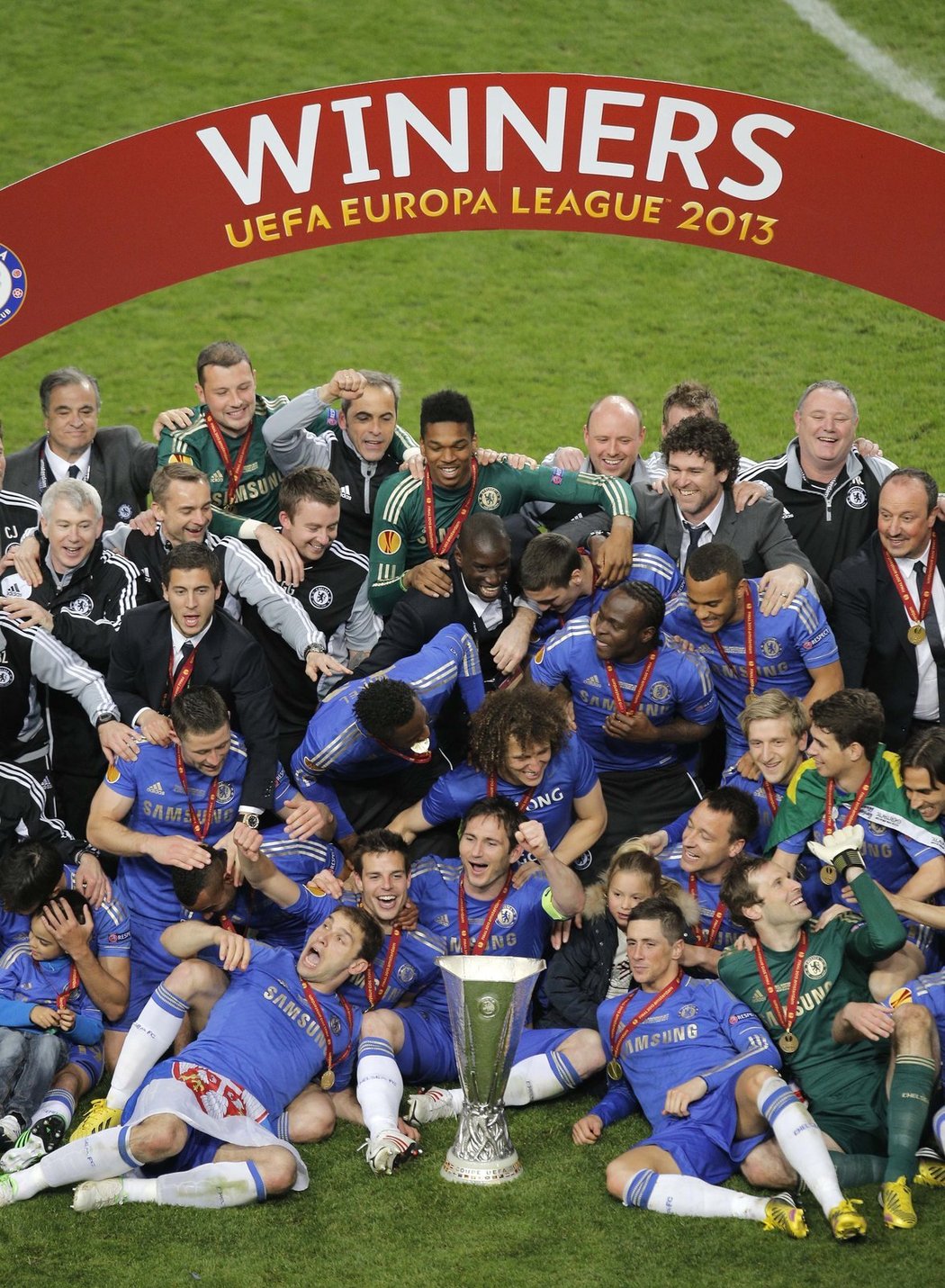 Fotbalisté Chelsea se na konci sezony nakonec dočkali trofeje. Vyhráli Evropskou ligu, ve finále zdolali Benfiku 2:1