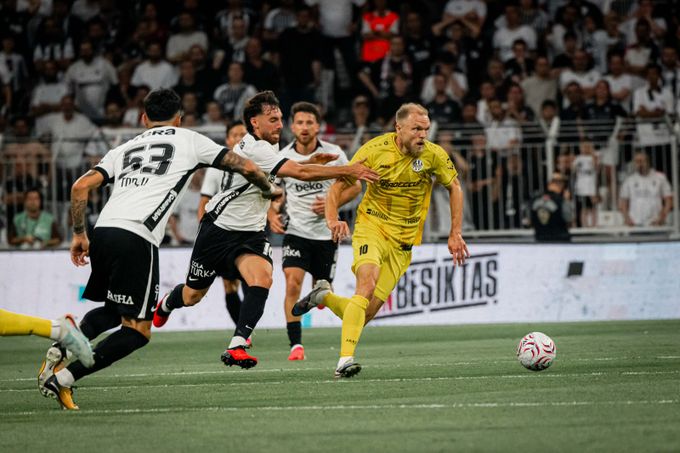 Besiktas - Hradec Králové 1:0. Votroci senzaci nedokonali, v Evropské lize končí Besiktas - Hradec Králové 1:0. Votroci senzaci nedokonali, v Evropské lize končí