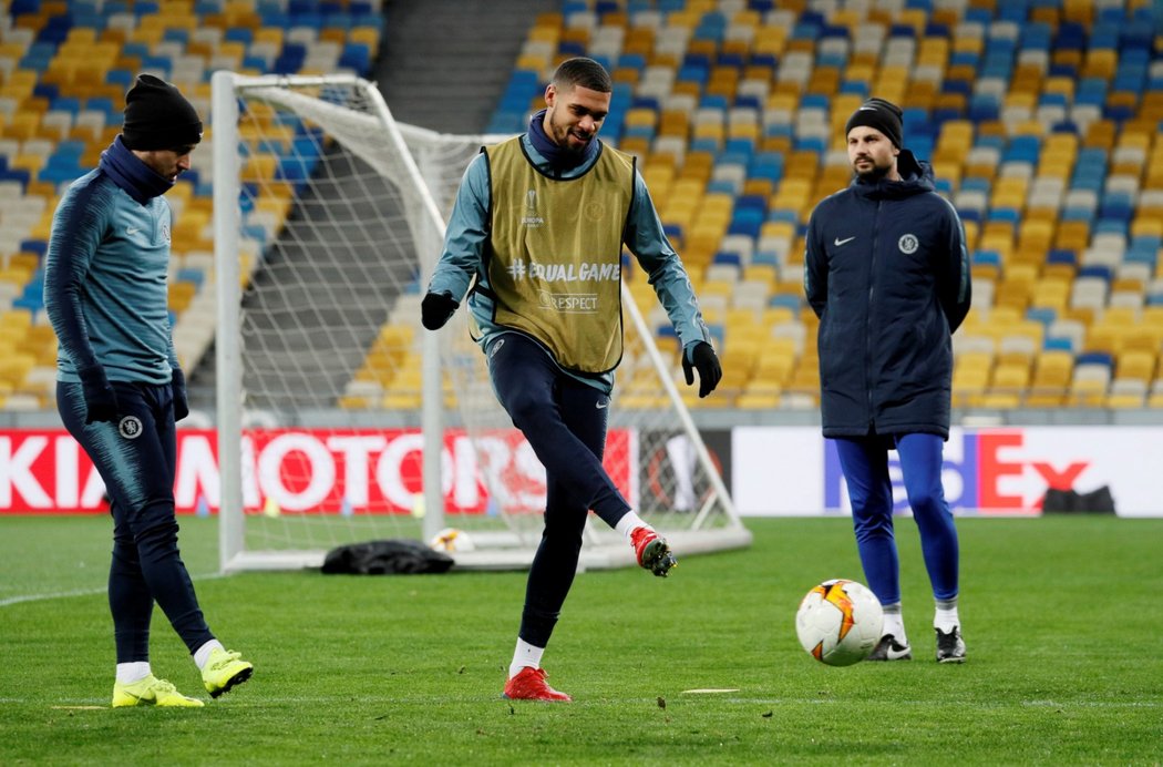 Trávník na stadionu Kyjeva není podle hráčů Chelsea v dobrém stavu