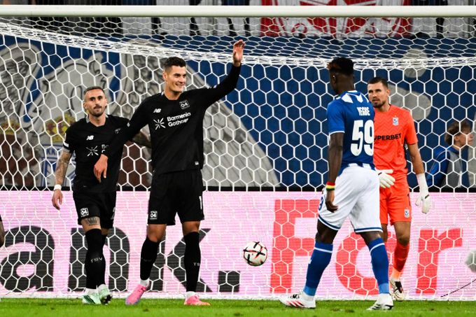 Evropská liga ONLINE: Schick proměnil dvě penalty proti Lechu. Šulc sedí na lavičce Evropská liga ONLINE: Schick proměnil dvě penalty proti Lechu. Šulc sedí na lavičce