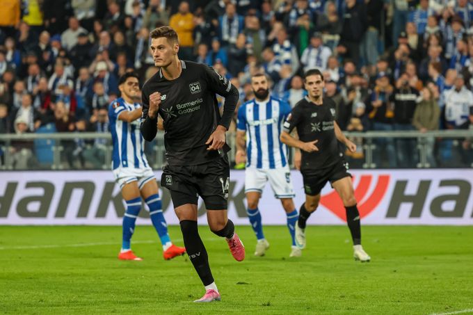 Evropská liga ONLINE: Schick proměnil dvě penalty proti Lechu. Šulc sedí na lavičce Evropská liga ONLINE: Schick proměnil dvě penalty proti Lechu. Šulc sedí na lavičce
