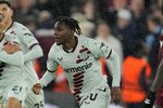EL ONLINE: Leverkusen vyřadil Coufala a spol., Liverpool překvapivě končí