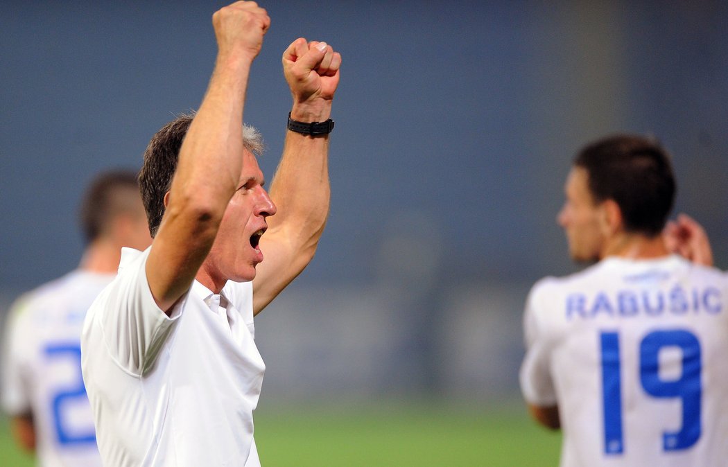 Liberecký kouč Jaroslav Šilhavý se raduje. Slovan vyhrál ve třetím předkole Evropské ligy doma nad Curychem 2:1