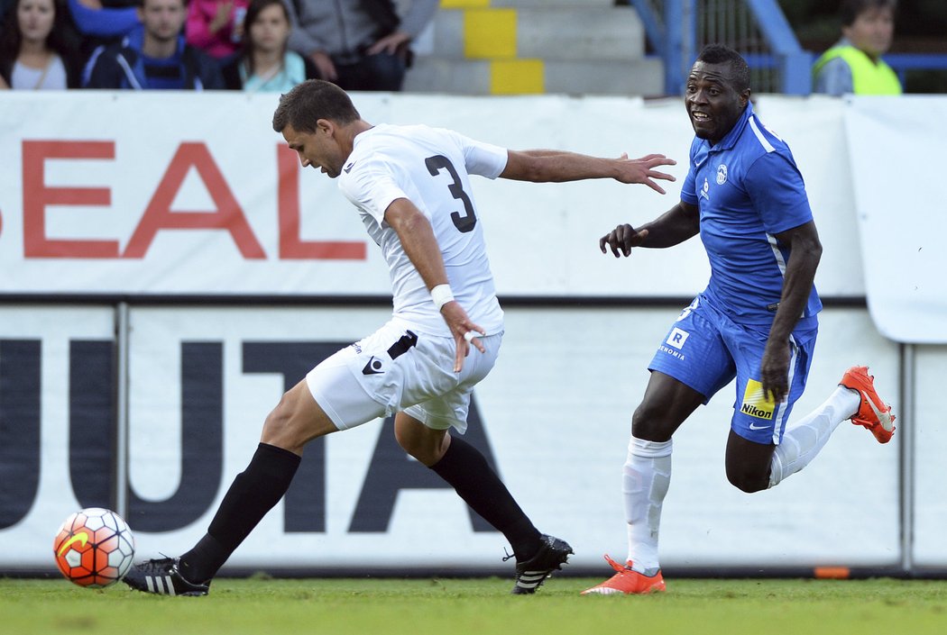 Dzon Delarge zajistil Liberci poločasové vedení 1:0