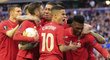 Hráči Liverpoolu oslavují gól do sítě Villarrealu v semifinále Evropské ligy