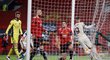 Edin Džeko vstřelil druhý gól AS Řím v semifinále Evropské ligy na hřišti Manchesteru Untied