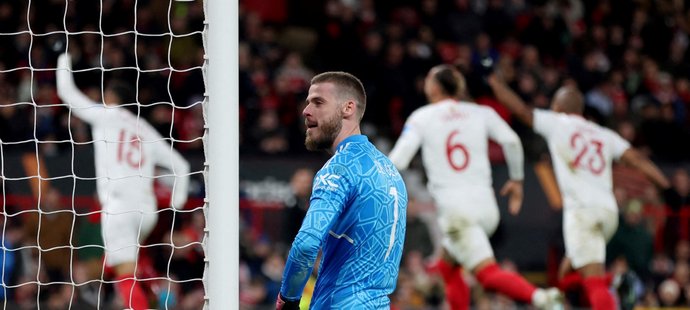 David de Gea sice neinkasoval z kopaček hráčů Sevilly, dvakrát ho ovšem pokořili spoluhráči z United