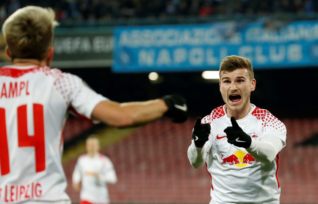 Timo Werner slaví branku do sítě Neapole