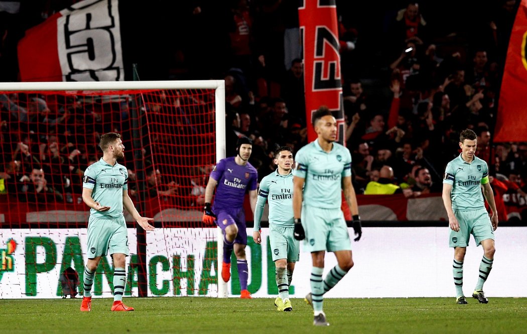 Fotbalisté Arsenalu se v úvodním zápase osmifinále Evropské ligy dostali do problémů, v Rennes prohráli 1:3