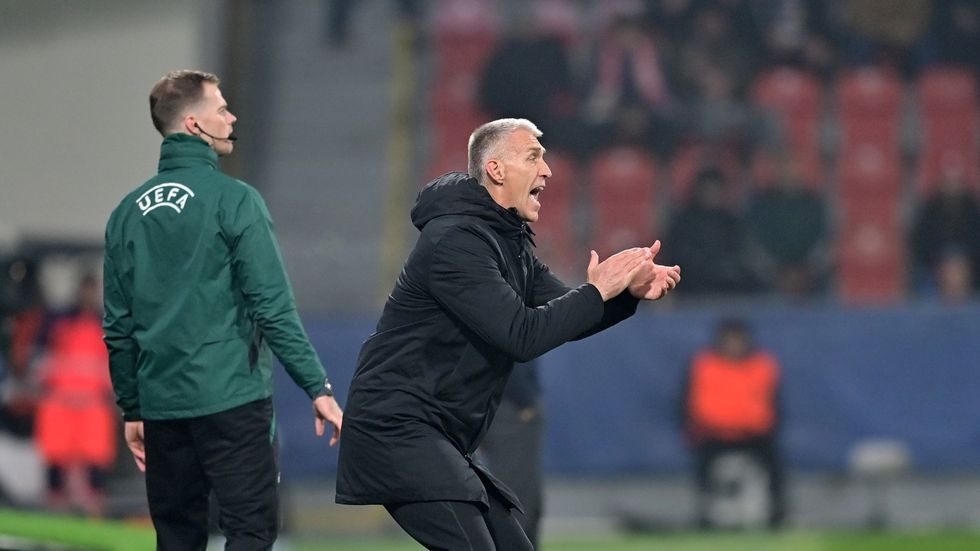 Trenér Plzně Martin Hyský při zápase s Fenerbahce