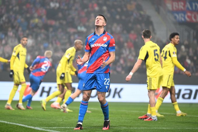 ONLINE: Plzeň - Fenerbahce 0:0. Domácí jsou aktivnější, ale na gól se čeká ONLINE: Plzeň - Fenerbahce 0:0. Domácí jsou aktivnější, ale na gól se čeká