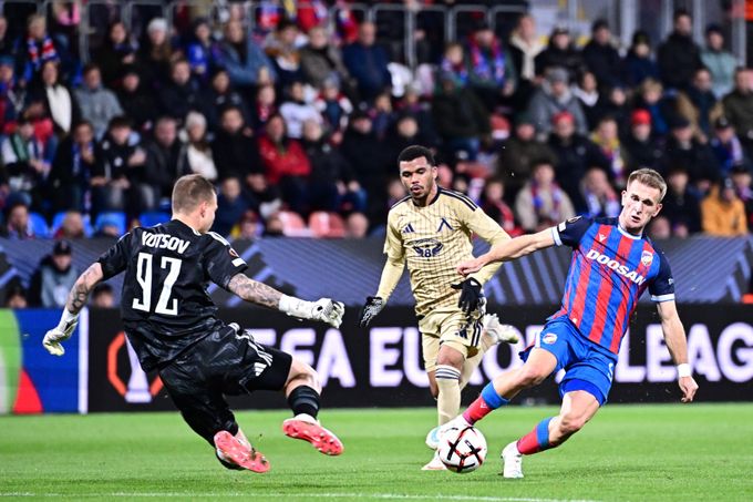 ONLINE: Plzeň - Levski 0:0. Memič se ocitl v šanci, ale míč poslal nad branku ONLINE: Plzeň - Levski 0:0. Memič se ocitl v šanci, ale míč poslal nad branku