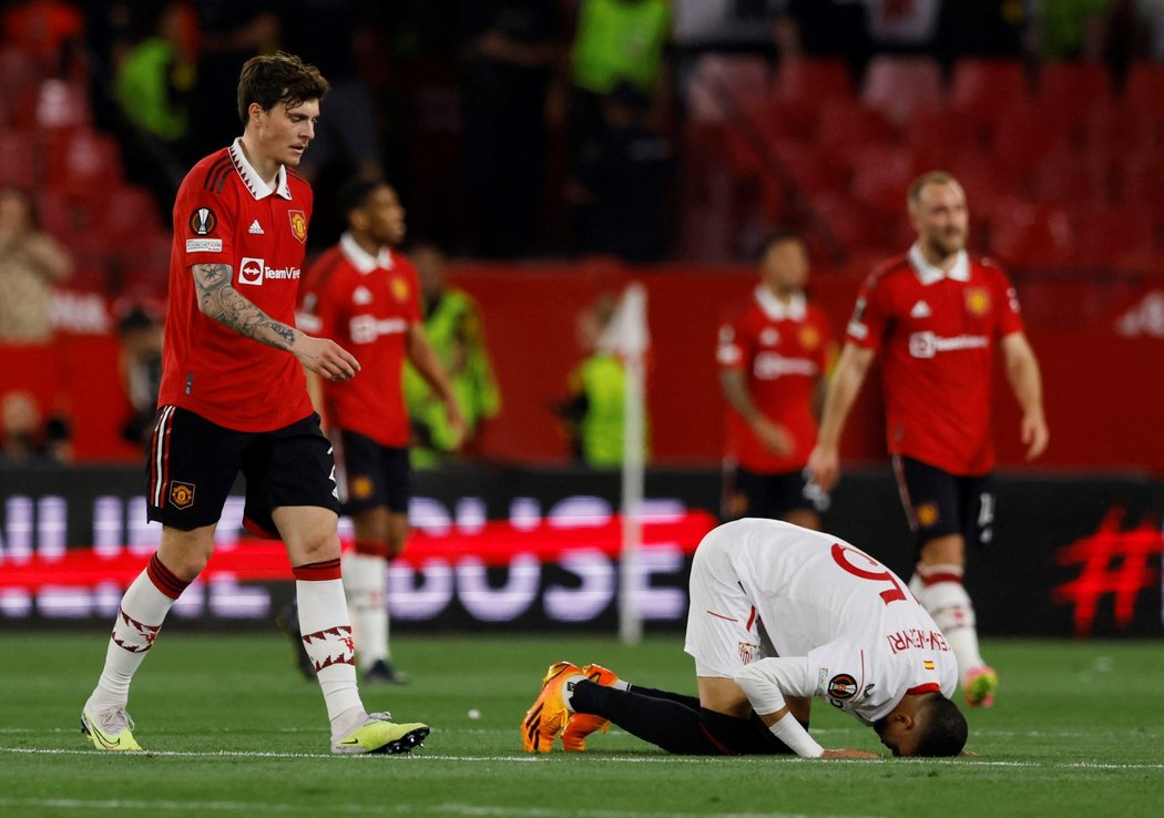 Hráči Manchester United předvedli mizerný výkon