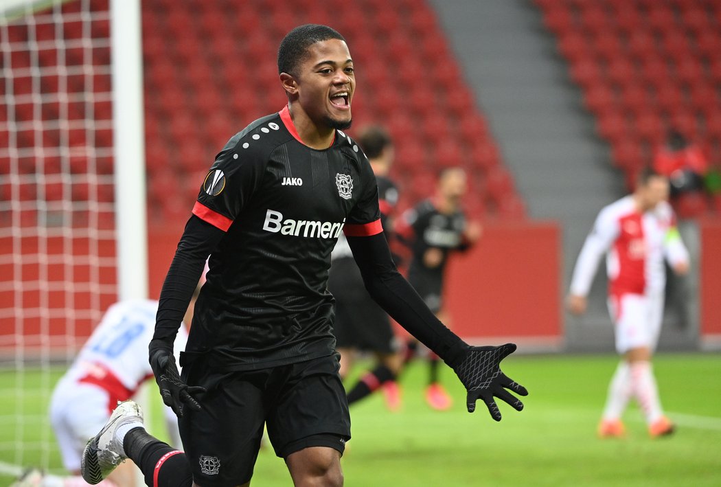 Leon Bailey poslal Leverkusen do vedení