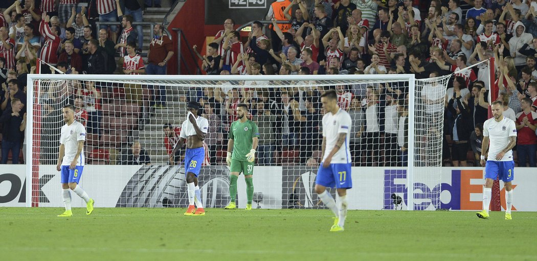 Zklamaní sparťané po druhém inkasovaném gólu na půdě Southamptonu