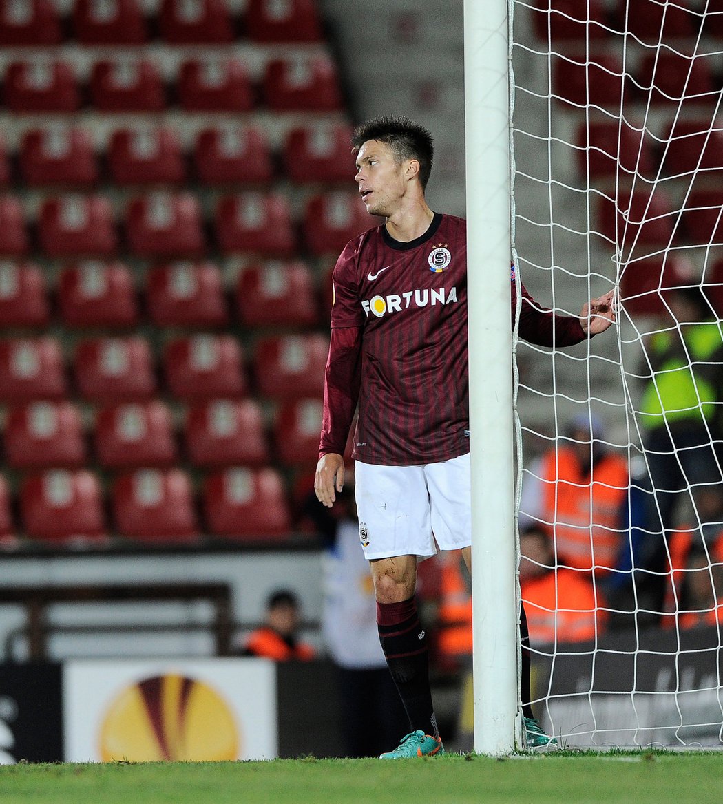 Sparťanský fotbalista Václav Kadlec gól do sítě Bilbaa, ale zařídil penaltu, po níž Josef Hušbauer vstřelil třetí branku Letenských.