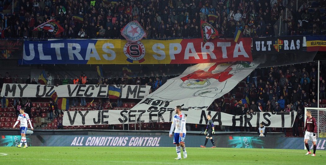 Fanoušci pražské Sparty vyzvali své miláčky už před zápasem zajímavým choreem k tomu, aby nad Lyonem v Evropské lize zvítězili