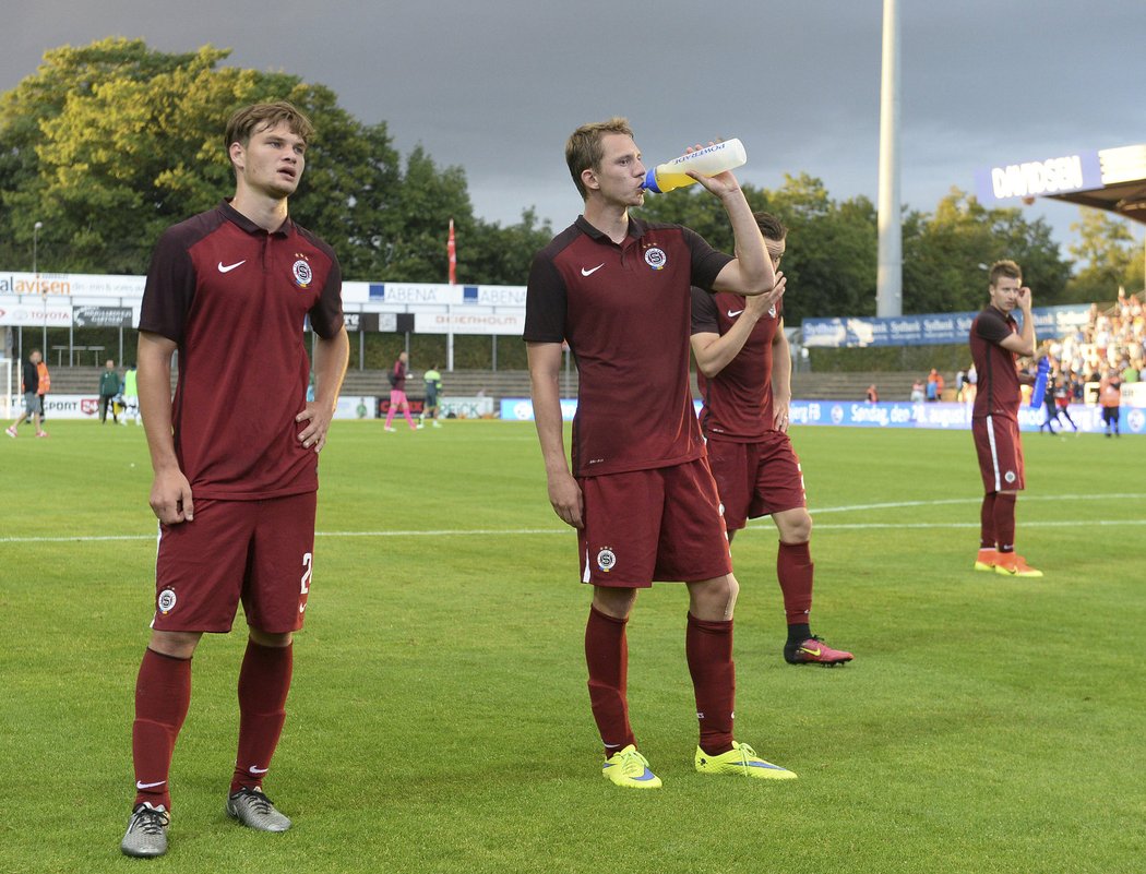 Matěj Pulkrab (vlevo) a Lukáš Juliš při děkovačce