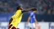 Kehinde Fatai se raduje z vyrovnávacího gólu Sparty proti Schalke