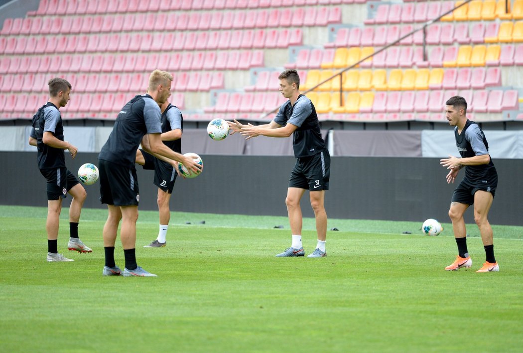 Fotbalisté Sparty na tréninku před zápasem 3. předkola Evropské ligy s Trabzonsporem