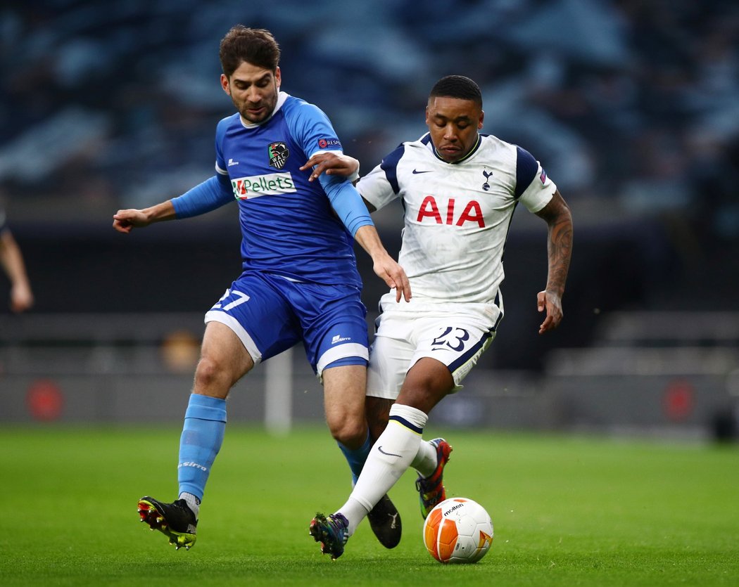 Fotbalisté Tottenhamu postoupili do osmifinále Evropské ligy. V odvetě druhého kola doma deklasovali Wolfsberg 4:0 a navázali na úvodní vítězství 4:1.