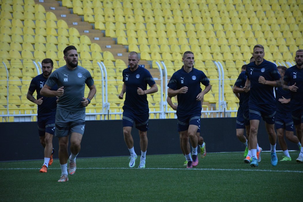 Fotbalisté Slovácka si zatrénovali na velkém stadionu Fenerbahce