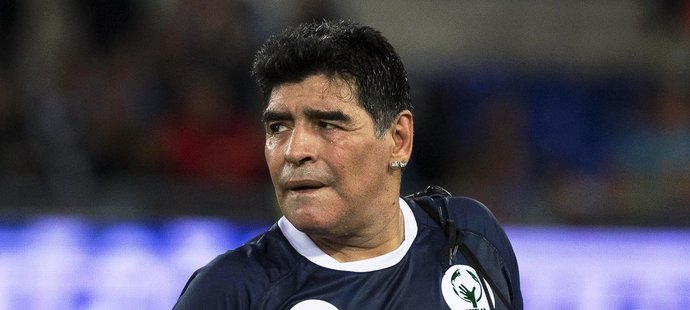 Slavný Diego Maradona zase v soukromém životě zakopl.