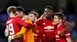 Hráči Manchesteru United oslavující vítězství nad Chelsea v osmifinále FA Cupu