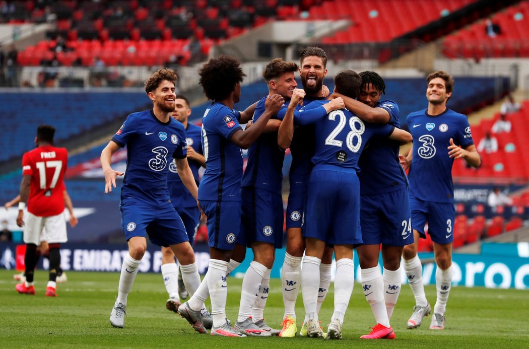 Chelsea porazila v semifinále FA Cupu Manchester United a zahraje si finále ve Wembley proti Arsenalu