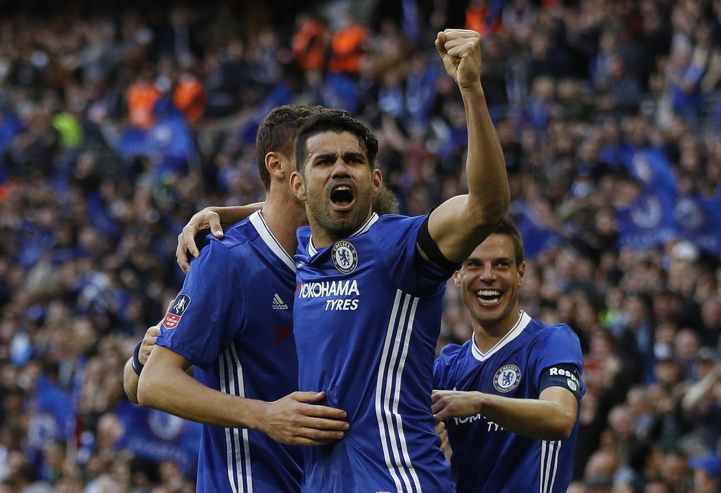 Diego Costa se právem raduje, on i celá Chelsea postoupila do finále FA Cupu