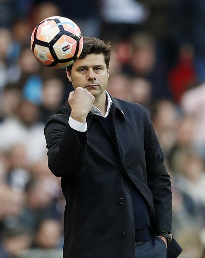 Zklamaný trenér Tottenhamu Mauricio Pochettino