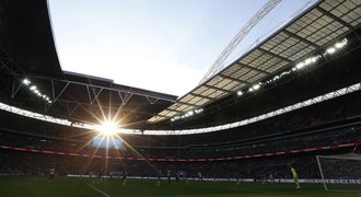 Anglický svatostánek na prodej? Stadion Wembley chce koupit majitel Fulhamu