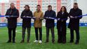 Pavel Nedvěd s předsedou FAČR Davidem Trundou otevřeli v Mladé Boleslavi první FIFA Arenu v zemi