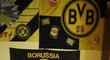 Povlečení, dresy, vlajky, plakáty... Fanoušek Borussie Dortmund má v srdci jen svůj milovaný klub
