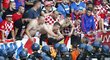 Chuligáni, kteří chtěli poškodit chorvatskou fotbalovou federaci i reprezentaci, uspěli. Země má ostudu před celým světem
