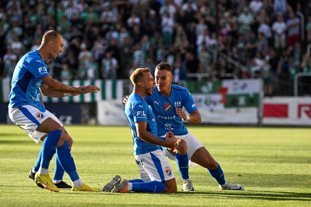 Nemanja Kuzmanovič po gólu proti Bohemians