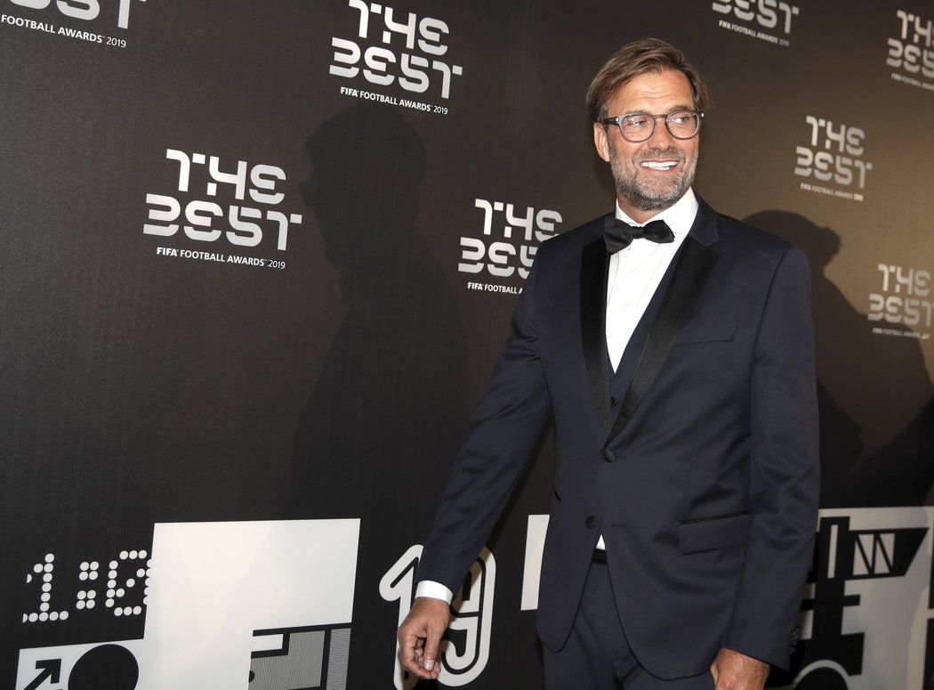 Trenér Liverpoolu Jürgen Klopp získal cenu pro nejlepšího trenéra roku podle FIFA