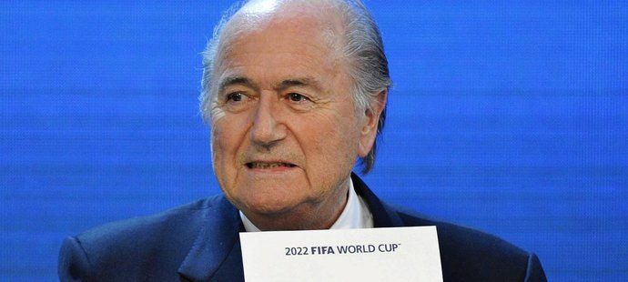 Šéf FIFA Blatter vytáhl lístek s Katarem