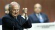 Sepp Blatter krátce poté, co byl znovu zvolen do funkce prezidenta FIFA 