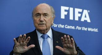 Šéf FIFA Blatter: Rozhodnutí o termínu MS 2022 padne až po Brazílii
