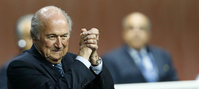 Sepp Blatter krátce poté, co byl znovu zvolen do funkce prezidenta FIFA