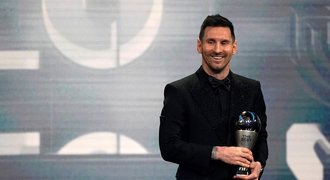 Argentinci vládli cenám FIFA. Messi fotbalistou roku, NEJ gól s berlemi
