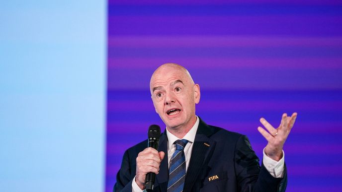 Gianni Infantino, šéf FIFA, je v posledních dnech hodně propíranou osobou Gianni Infantino, šéf FIFA, je v posledních dnech hodně propíranou osobou