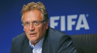 FIFA propustila generálního sekretáře, Valcke je podezřelý z korupce