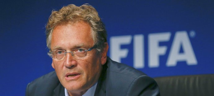 FIFA propustila generálního sekretáře Valckeho