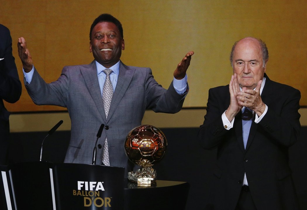 Za celou kariéru byl čestným Zlatým míčem oceněn také legendární brazilský útočník Pelé