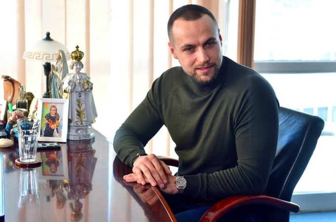 Kauza dezinfekce: mezi obviněnými i Starka z Příbrami, hrozí mu až osm let Kauza dezinfekce: mezi obviněnými i Starka z Příbrami, hrozí mu až osm let