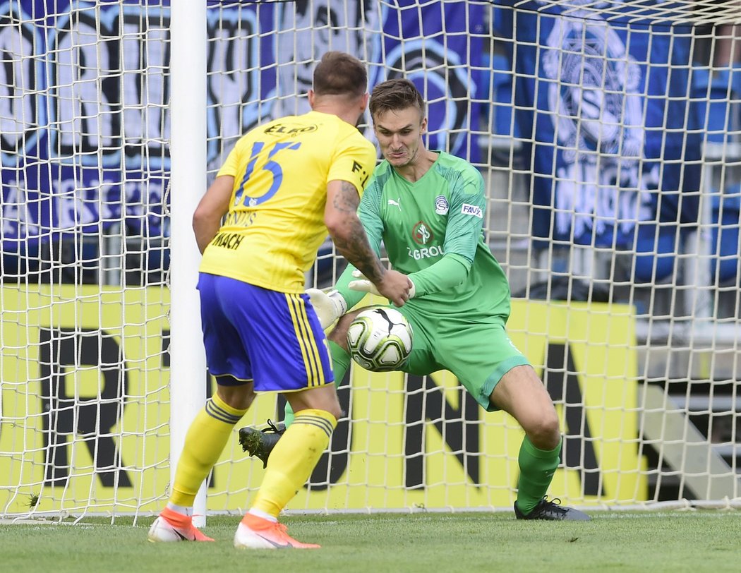 Brankář Slovácka Matouš Trmal vychytal proti Zlínu čisté konto, nepřekonal ho ani Antonín Fantiš